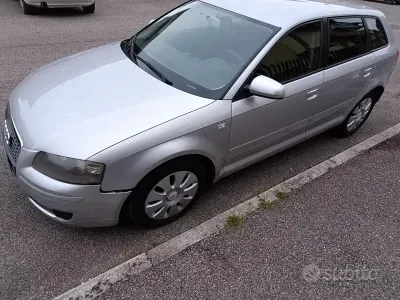 Usado Audi A3 140 CV (102 kW) 2007 Gris Utilitario