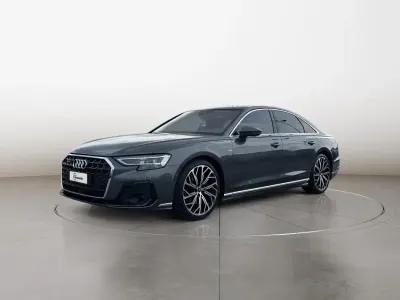 Usata Audi A8 286 CV (210 kW) 2023 Grigio Berlina