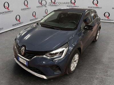 Usata Renault Captur Zen 143 CV (105 kW) 2022 Grigio SUV