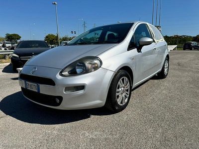 Usata Fiat Punto Pop 85 CV (62 kW) 2012 Argento Utilitaria