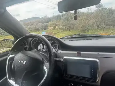 Begagnad Ligier JS50 2016 Grå Halvkombi