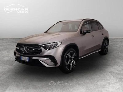 Usata Mercedes GLC300e Advanced Plus 197 CV (144 kW) 2023 Argento mojave SUV