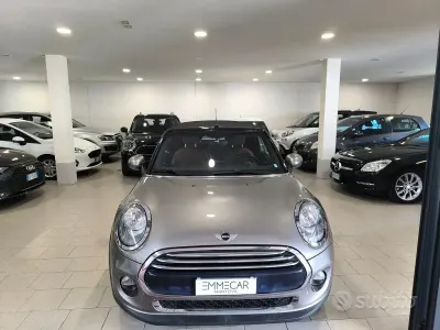 Usata Mini Cooper D Cabriolet Hype 116 CV (85 kW) 2016 Grigio Cabrio