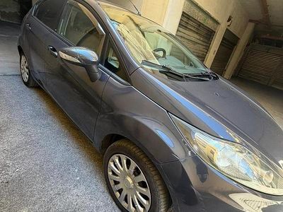 Usata Ford Fiesta 97 CV (71 kW) 2011 Blu Utilitaria
