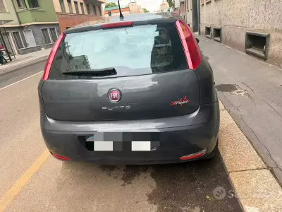 Usata Fiat Grande Punto 75 CV (55 kW) 2014 Utilitaria