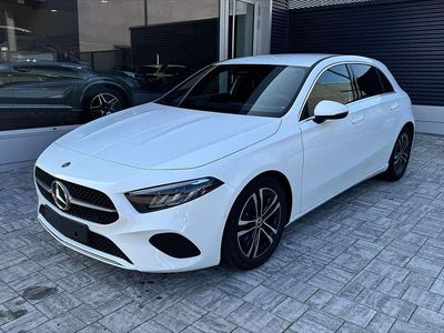 Nuova Mercedes A180 Business 116 CV (85 kW) 2025 Grigio Berlina