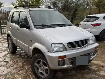 Usata Daihatsu Terios 83 CV (61 kW) 2000 Grigio SUV