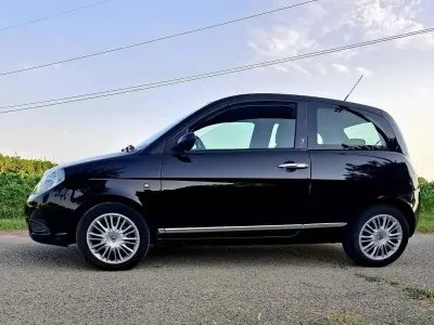 Usata Lancia Ypsilon 60 CV (44 kW) 2006 Utilitaria