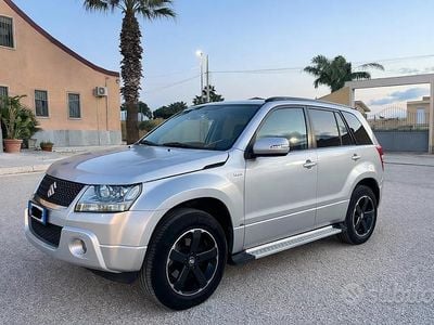 Usata Suzuki Grand Vitara 130 CV (95 kW) 2010 Grigio SUV