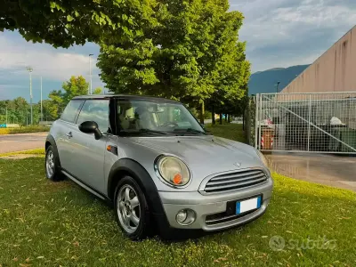 Usata Mini Cooper 120 CV (88 kW) 2008 Grigio Utilitaria