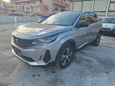 Usata Peugeot 3008 Allure 131 CV (96 kW) 2022 Grigio SUV