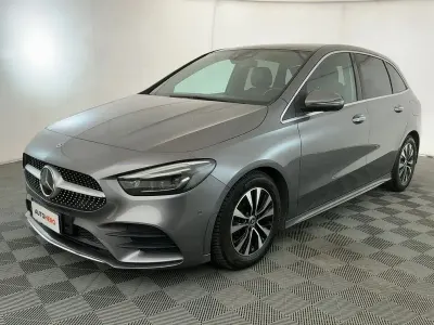 Usata Mercedes B200 AMG line 150 CV (110 kW) 2019 Grigio Monovolume
