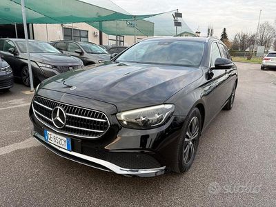 Usata Mercedes E200 Business 160 CV (117 kW) 2021 Nero Station wagon