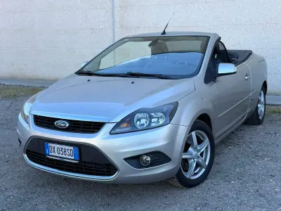 Usata Ford Focus Cabriolet Titanium 136 CV (100 kW) 2009 Grigio Cabrio