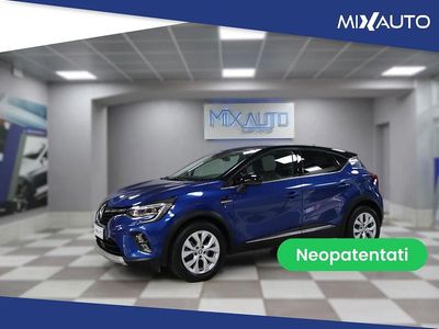 Usata Renault Captur Intens 160 CV (117 kW) 2022 Blu SUV