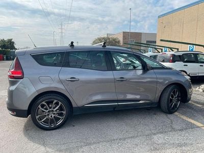 Usata Renault Grand Scénic IV Business 110 CV (80 kW) 2017 Grigio Monovolume
