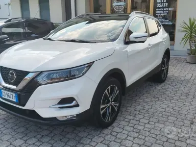 Usata Nissan Qashqai Tekna+ 116 CV (85 kW) 2020 Bianco SUV