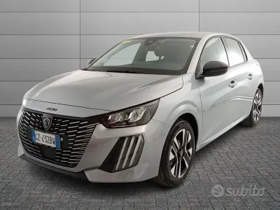 Usata Peugeot 208 Allure 101 CV (74 kW) 2025 Grigio Utilitaria