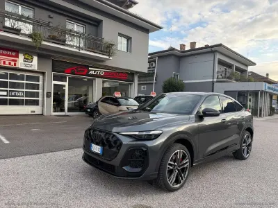 Nuova Audi Q5 S-Line 204 CV (150 kW) 2026 Grigio SUV