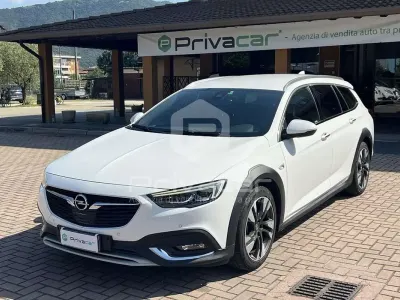 Usata Opel Insignia 170 CV (125 kW) 2018 Bianco Station wagon