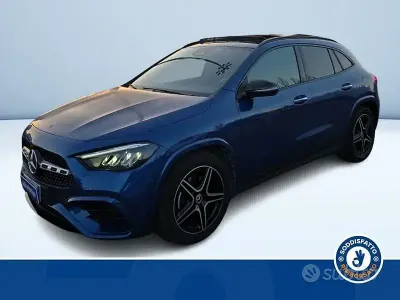 Käytetty Mercedes GLA180 AMG line 116 HP (85 kW) 2025 Sininen Katumaasturi
