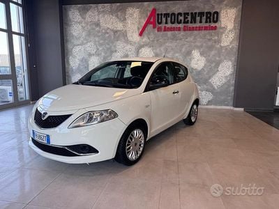 Usata Lancia Ypsilon Gold 2017 Bianco Utilitaria
