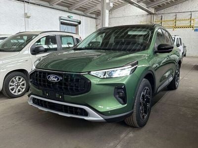 Nuova Ford Kuga Active X 151 CV (111 kW) 2025 Verde metallizzato SUV