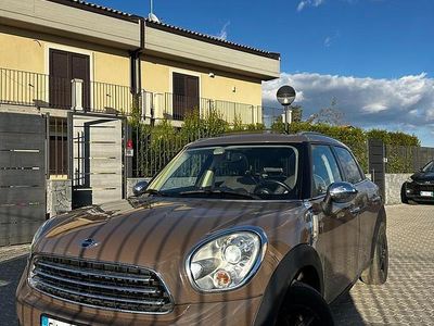 Usata Mini Cooper D Countryman 90 CV (66 kW) 2012 Marrone SUV
