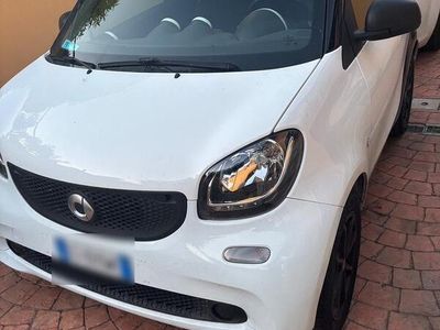 Usata Smart ForTwo Coupé 71 CV (52 kW) 2020 Bianco Utilitaria