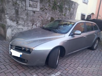 Alfa Romeo 159