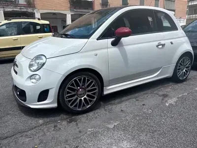 Usata Abarth 500 69 CV (50 kW) 2008 Bianco Utilitaria