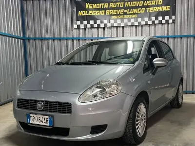 Usata Fiat Grande Punto 65 CV (47 kW) 2008 Grigio Utilitaria