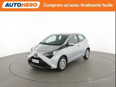 Usata Toyota Aygo Cool 72 CV (52 kW) 2019 Grigio Utilitaria