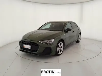 Usata Audi A3 S-Line 150 CV (110 kW) 2025 Verde Berlina