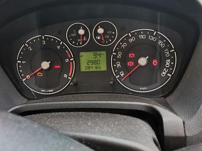 Usata Ford Fiesta 90 CV (66 kW) 2006 Grigio Berlina