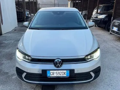 Usata VW Polo Life 80 CV (58 kW) 2023 Bianco Utilitaria