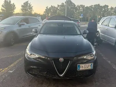 Usata Alfa Romeo Giulia 150 CV (110 kW) 2017 Berlina