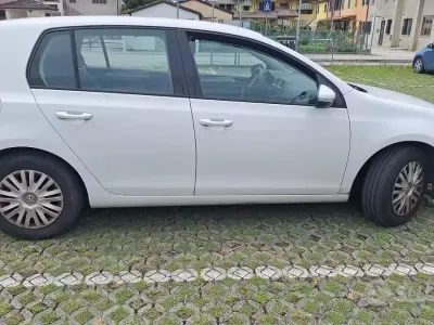 Usata VW Golf VII 105 CV (77 kW) 2012 Bianco Berlina