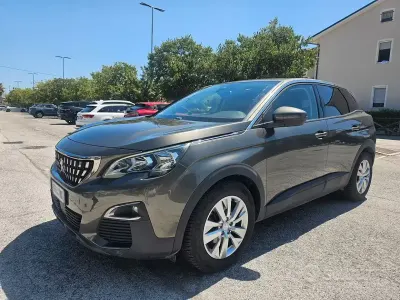 Usata Peugeot 3008 Business-Line 120 CV (88 kW) 2016 Grigio Station wagon