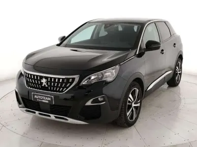 Usata Peugeot 3008 Allure 131 CV (96 kW) 2020 Nero perla SUV