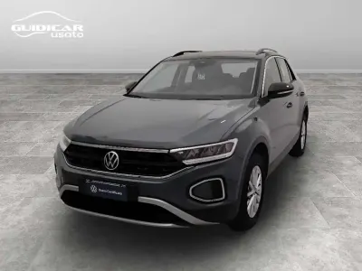 Usata VW T-Roc Life 150 CV (110 kW) 2025 Verde SUV