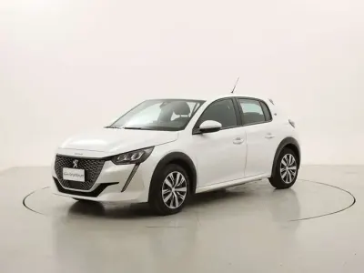 Usata Peugeot e-208 Active 56 kW (77 CV) 2020 Bianco Utilitaria