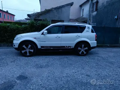 Usata SsangYong Rexton 178 CV (130 kW) 2016 Bianco SUV