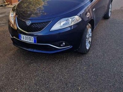 Usata Lancia Ypsilon Gold 80 CV (58 kW) 2015 Utilitaria