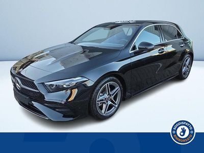 Usata Mercedes A180 AMG 116 CV (85 kW) 2025 Nero metallizzato Berlina