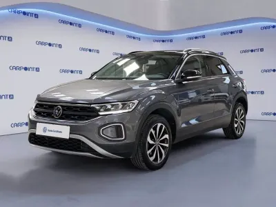 Usata VW T-Roc Life 150 CV (110 kW) 2022 Grigio SUV