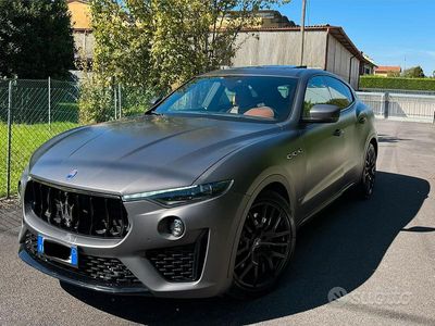 Usata Maserati Levante 250 CV (183 kW) 2020 Grigio SUV