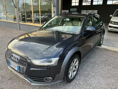 Usata Audi A4 Allroad Advanced 190 CV (139 kW) 2015 Blu Station wagon