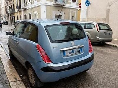 Usata Lancia Ypsilon 69 CV (50 kW) 2003 Blu Utilitaria