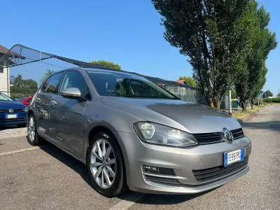 Usata VW Golf VII Highline 110 CV (80 kW) 2016 Grigio Berlina